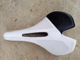 Specialized sedlo na bike - 2