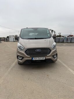 Ford Tourneo Custom - 2