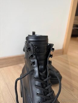 Čierne topánky Guess - 2
