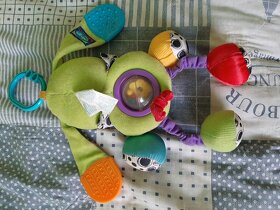 Závesný psík s hryzadlom - 2