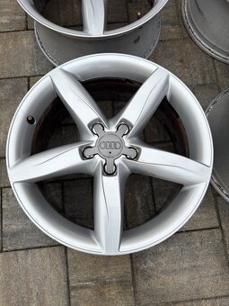 Disky Audi R18 5x112 8J ET47 - 2