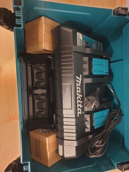 Makita sada 2xBL1860B a DC18RD - 2