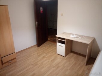 Samostatna izba s balkonom - 2
