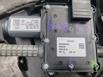 Citroen C4 Picasso 06-13 Mechanizmus brzdy ručnej brzdy - 2