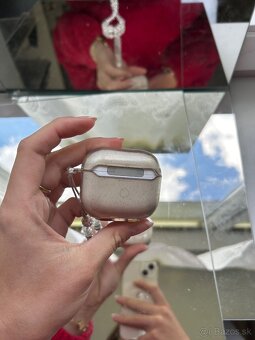 Apple AirPods 3 generácie - 2