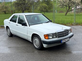 Mercedes-Benz 190D - 2