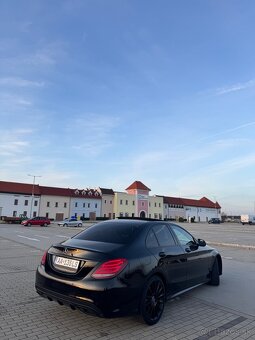 Mercedes-Benz 250d-AMG LINE - 2