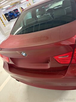 BMW cervena metaliza - 2