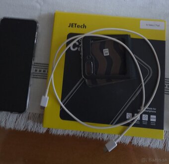 Samsung Z Flip 5 - 2