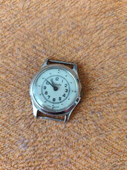 Starožitné hodinky Raketa - 2