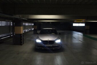 BMW 750i - 2