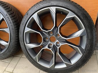 EXTREME GRAU  orig.skoda225 40 R19 5x112  7,5j x19 ET 51 VW  - 2