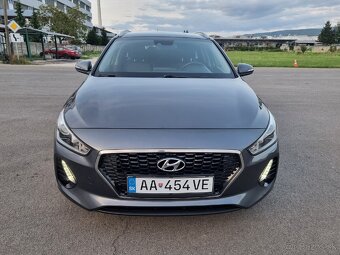 Hyundai i30 Combi 1.4 Benzín 74kw - 2