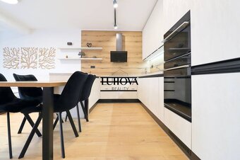 3- izbový byt s 20m2 terasou a 44m2 predzáhradkou - 2