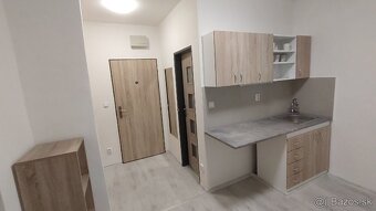 Prenájom, 1i byt, Internátna ulica, Banská Bystrica. - 2