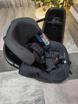 Maxi-Cosi AxissFix Nomad Black - 2