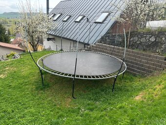 Predam velku trampolinu v nalezovom stave - 2