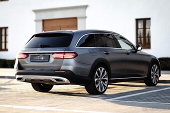 Mercedes-Benz E trieda All-Terrain Magnetic Grey - 2
