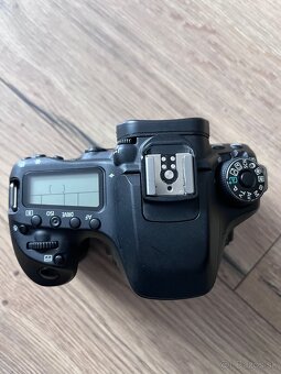 Canon eos 80d - 2