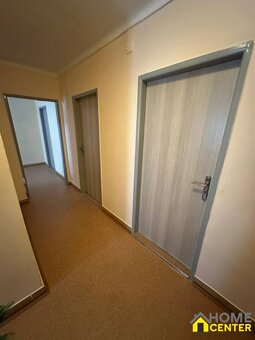 PREDAJ : 2 IZBOVÝ TEHLOVÝ BYT V KOMÁRNE - 2