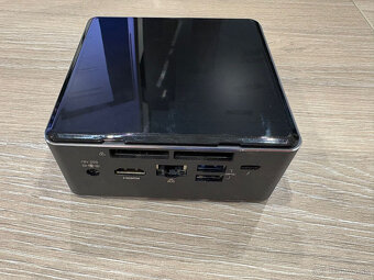 Predám Intel NUC7i5BNH - 2