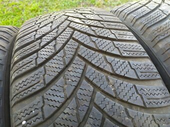 Zimné gumy 215/55R18 Firestone 4kusy - 2