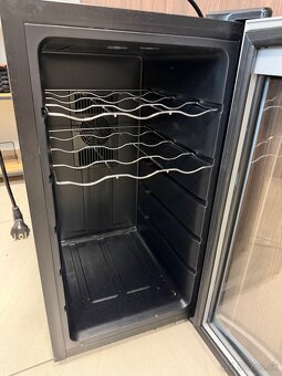 Chladnička na víno Philco - 2