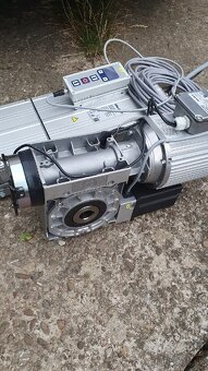 Elektromotor na posuvnú bránu - 2