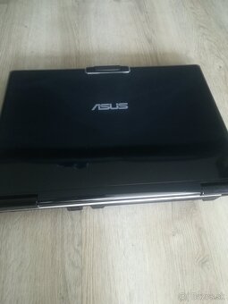 ASUS M51V - 2