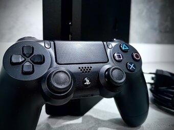 PLAYSTATION 4 KOMPLET + OVLÁDAČ - 2