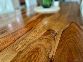 Drevený jedálenský stôl z masívu - 2