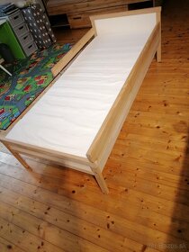 Posteľ s matracom 70x160cm a roštami - 2