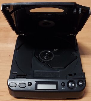 Predám discman Denon DCP-30 - 2