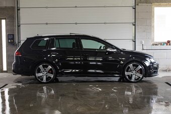 VW Golf R Variant 221kW DSG Panorama, Koža, ACC - 2