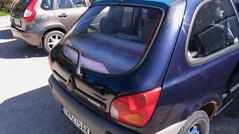Mazda 121 na náhradné diely - 2