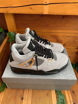 Jordan 4 CUSTOM - 2