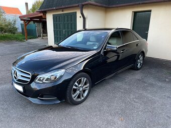 Mercedes Benz E220 - 2