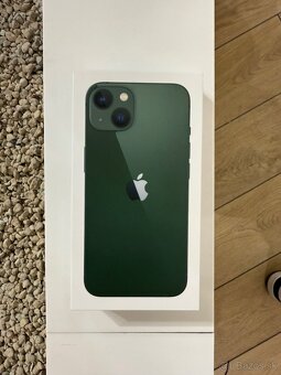 Predám Iphone 13 green 128gb vo veľmi dobrom stave - 2