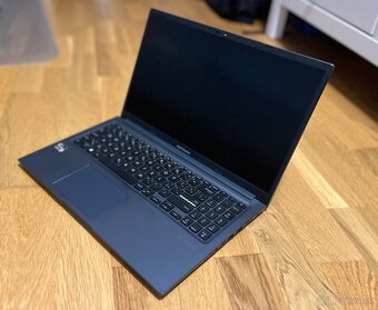 ASUS Vivobook 15 | 16 GB RAM | Ryzen 5 4600 - 2