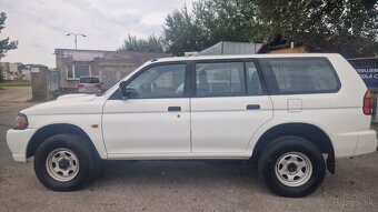 Mitsubushi Pajero Sport 2,5 TD - 2