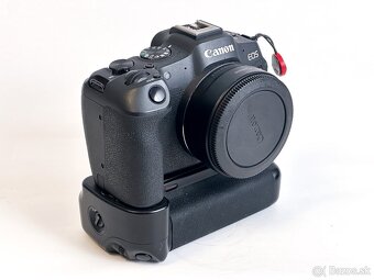Canon R8 + battery grip + ef-eosR adaptér - 2