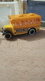 Kovové modely lledo autobusy - 2