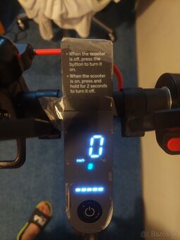 Xiaomi Mi Electric Scooter PRO (v stave nového kusu) - 2