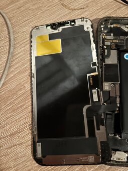 displey a baterka - 2