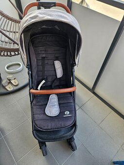 Sportovy kocar Petit&Mars - 2