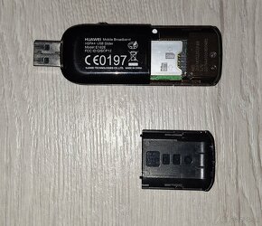 Huawei USB 3G HSPA+ modem E182E - 2