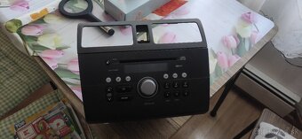 Originál rádio Suzuki Swift II (2004-2010) - 2