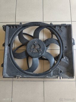 Chladiaci ventilátor E90 - 2