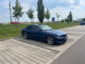 BMW e36 coupe - 2