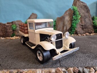 Prodám model 1:18 Ford pick up 1934 - 2